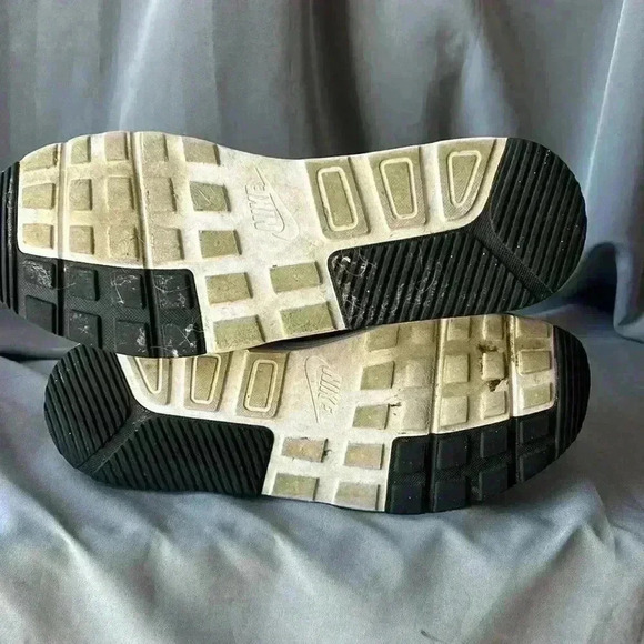 EUC Nike Air Max SC Shoes Black White CW4555-002‎ Men\'s Size 12 main image 5